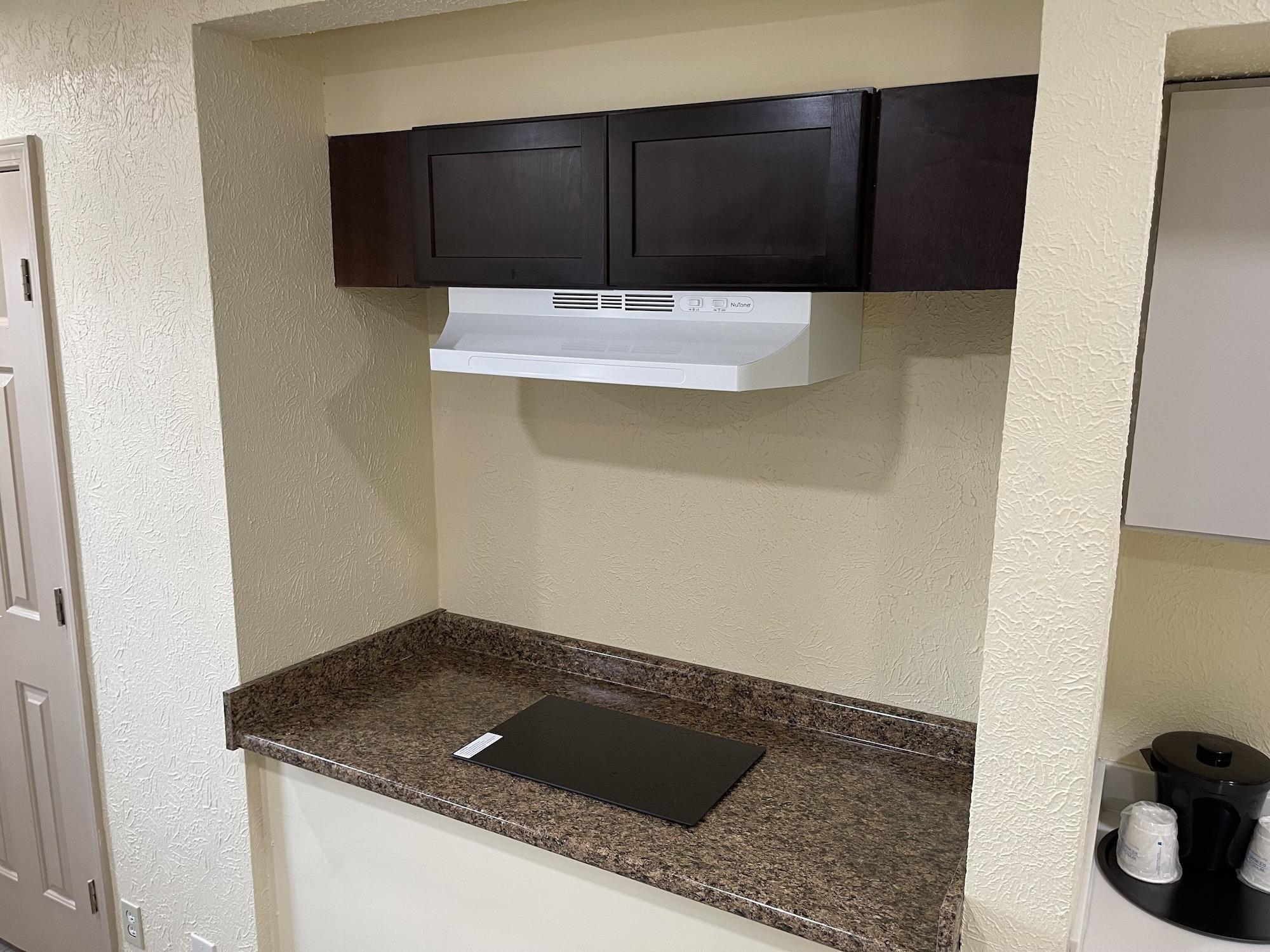 La Quinta Inn By Wyndham Indianapolis Airport Lynhurst Esterno foto