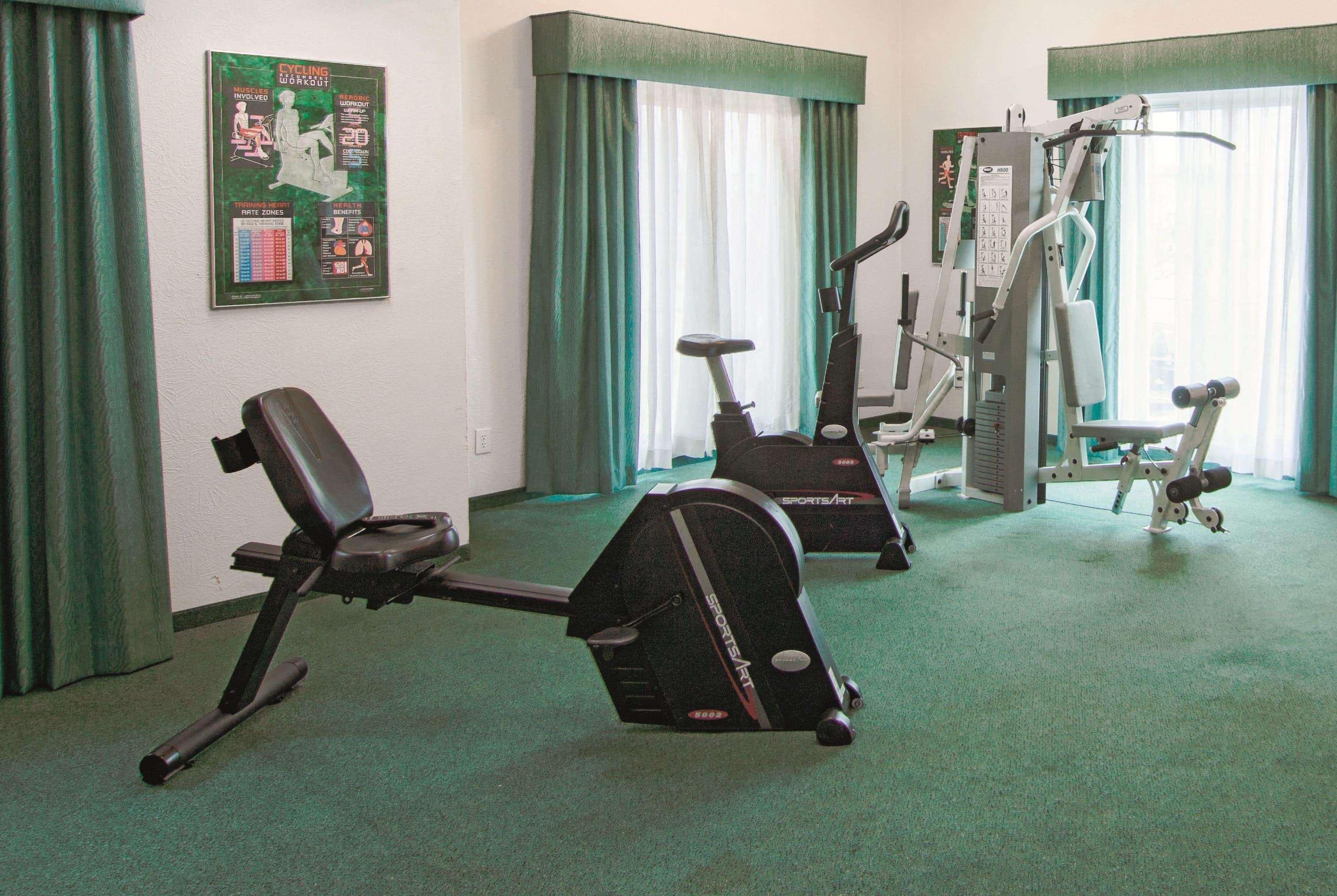 La Quinta Inn By Wyndham Indianapolis Airport Lynhurst Esterno foto