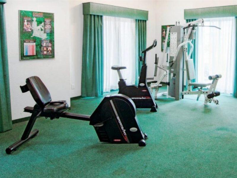 La Quinta Inn By Wyndham Indianapolis Airport Lynhurst Esterno foto